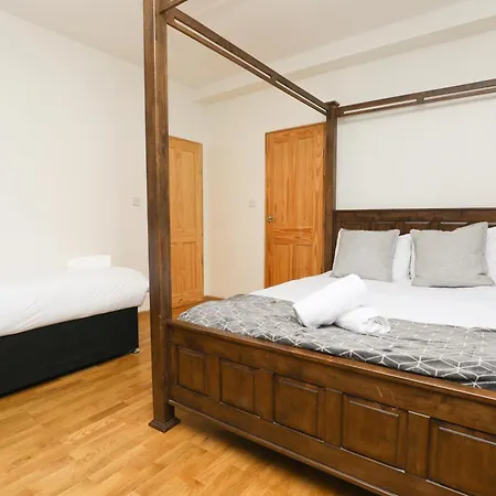 Anfield Luxe Retreat - Stylish Stay With Parking - Steps From Stadium - Short Drive To City Centre Liverpool Exterior photo