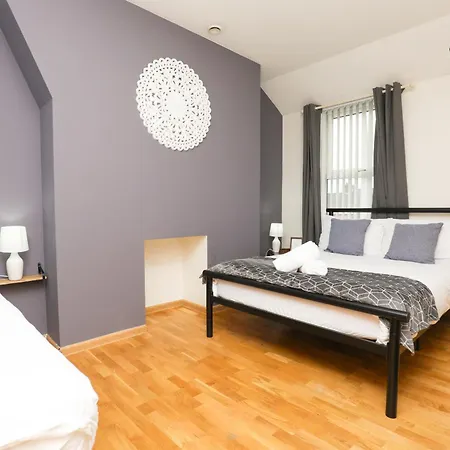 Anfield Luxe Retreat - Stylish Stay With Parking - Steps From Stadium - Short Drive To City Centre Liverpool Exterior photo