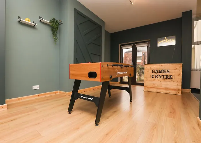 Anfield Luxe Retreat - Stylish Stay With Parking - Steps From Stadium - Short Drive To City Centre