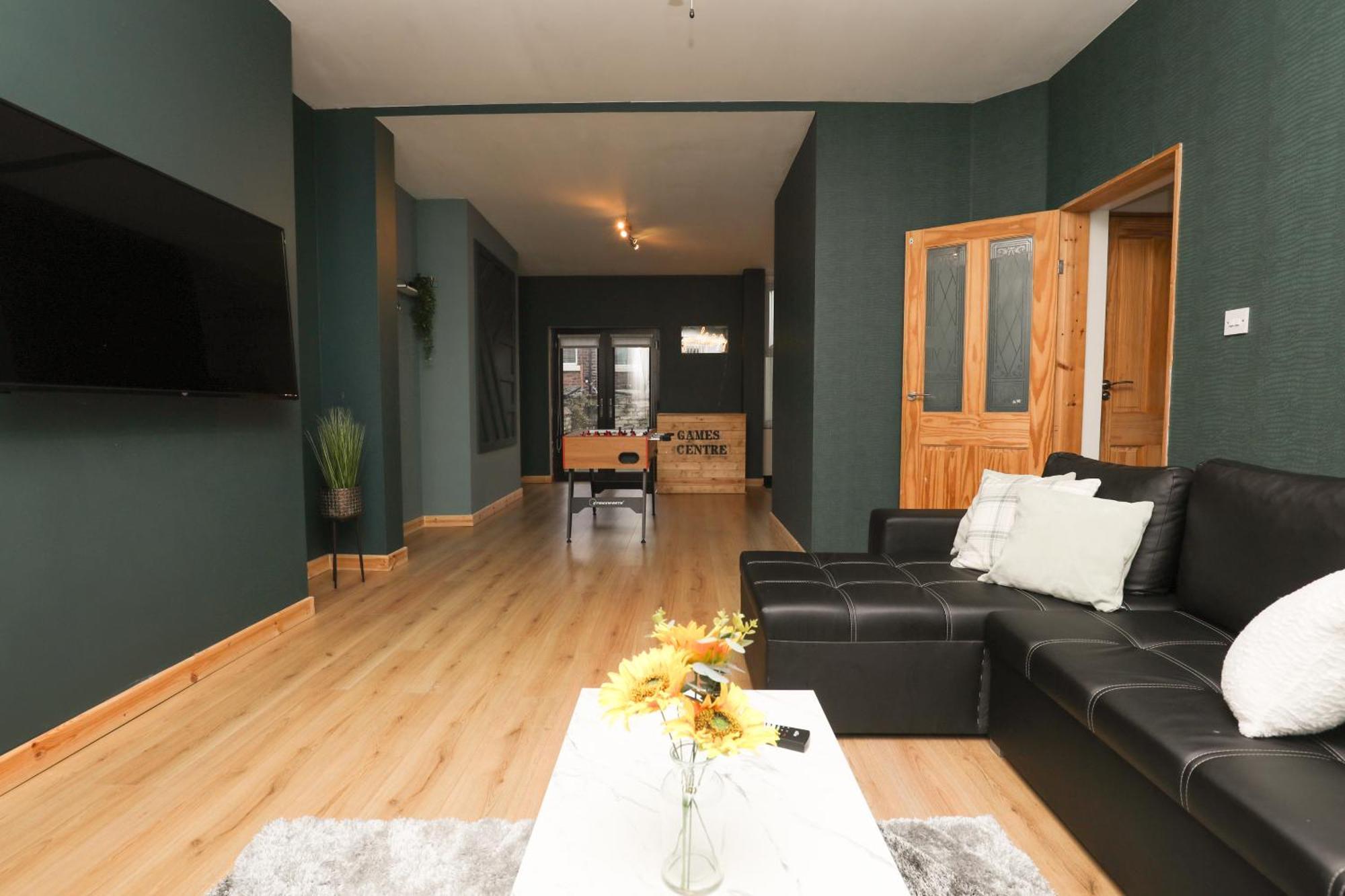 Apartment Anfield Luxe Retreat - Stylish With Parking - Steps From Stadium - Short Drive To Centre Liverpool