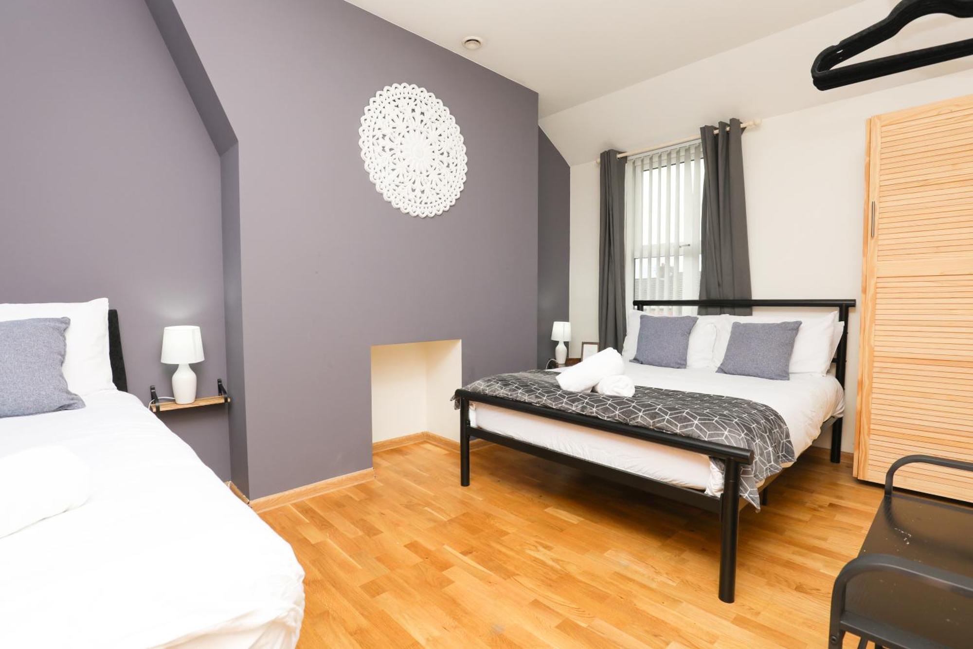 Anfield Luxe Retreat - Stylish With Parking - Steps From Stadium - Short Drive To Centre Appartamento